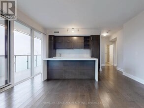 65 St Mary St in Toronto, ON - Building Photo - Building Photo