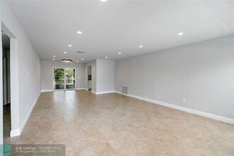 22139 SW 58th Ave in Boca Raton, FL - Building Photo - Building Photo