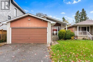 386 Ellerslie Ave in Toronto, ON - Building Photo