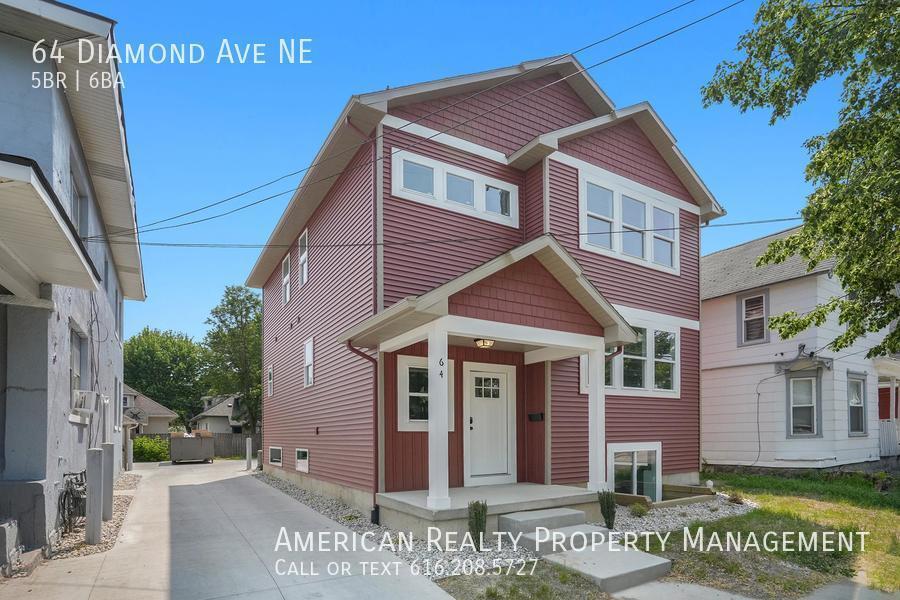 64 Diamond Ave NE in Grand Rapids, MI - Building Photo
