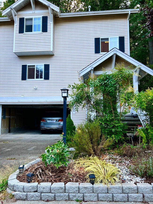 property at 4302 Lupine Ct