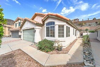 2014 E Glenhaven Dr in Phoenix, AZ - Building Photo - Building Photo