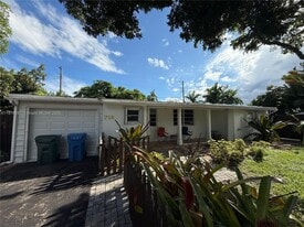 710 NE 58th Ct in Fort Lauderdale, FL - Building Photo