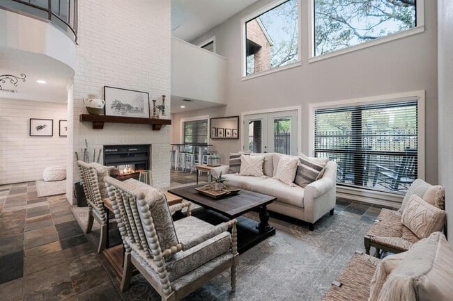 property at 13031 Pk Xing Dr