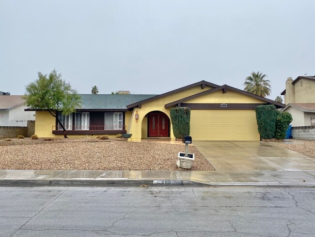 property at 400 Davenport Ln