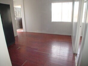 2424 Workman St, Unit D in Los Angeles, CA - Building Photo - Building Photo