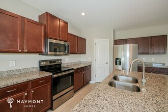 18523 Hunters Meadow Walk in Land O Lakes, FL - Building Photo - Building Photo
