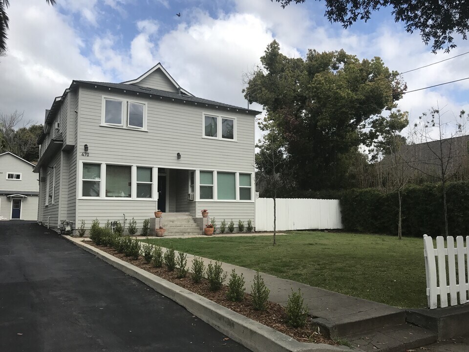 466 Cypress Ave in Pasadena, CA - Foto de edificio