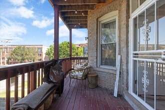 4404 S Prairie Ave, Unit #2N in Chicago, IL - Building Photo - Building Photo