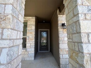5817 Scenic Lake Dr in Georgetown, TX - Building Photo - Building Photo