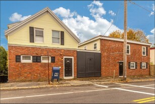 122 Bridge St, Unit #3 in Beverly, MA - Building Photo