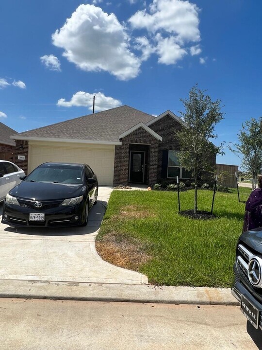 26602 Ledgemont Dr in Katy, TX - Building Photo