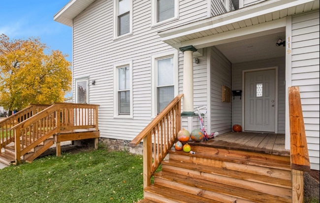 119 S Elm Ave in Jackson, MI - Building Photo - Building Photo