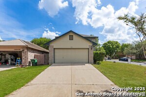 13802 Fairway Crest in San Antonio, TX - Building Photo - Building Photo