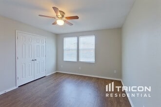 1714 La Caya Dr in Mansfield, TX - Foto de edificio - Building Photo