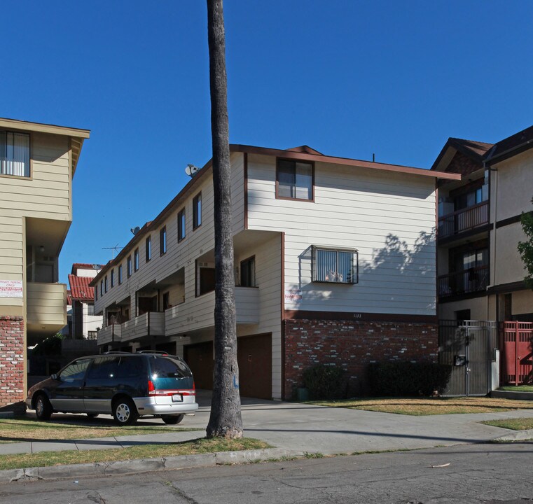 1133 Linden Ave in Glendale, CA - Foto de edificio