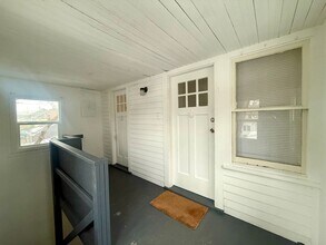 335-337 Ardmore Dr in Ferndale, MI - Building Photo - Building Photo