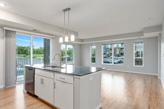 The Heights of Mendota in Mendota Heights, MN - Building Photo - Interior Photo