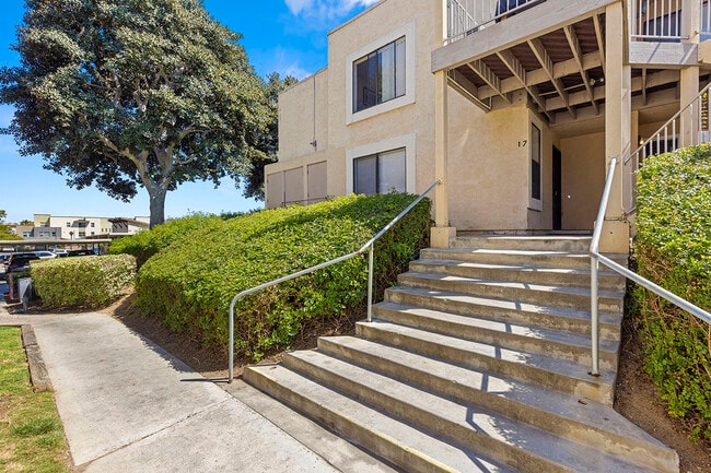property at 433 Autumn Dr