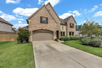 404 Christians Ct in Montgomery, TX - Building Photo - Building Photo