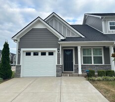 220 Ruth Wy in Spring Hill, TN - Building Photo