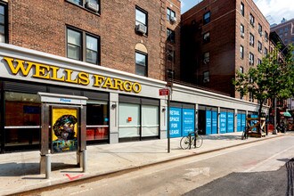 Stonehenge 18 in New York, NY - Foto de edificio - Building Photo