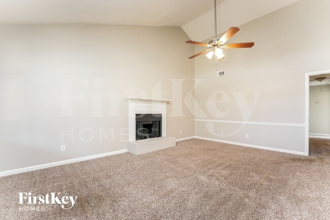 3724 Red Rose Ct in Loganville, GA - Foto de edificio - Building Photo