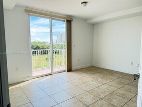 107 Mendoza Ave in Coral Gables, FL - Building Photo - Building Photo