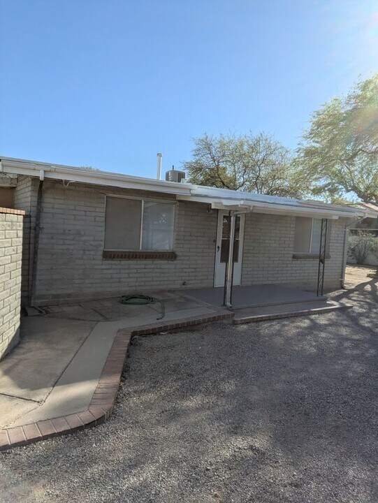 3733 N Tyndall Ave in Tucson, AZ - Building Photo
