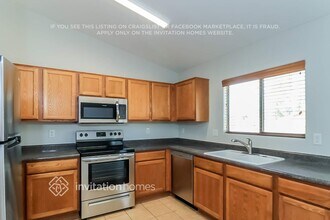 25756 W St Kateri Dr in Buckeye, AZ - Foto de edificio - Building Photo