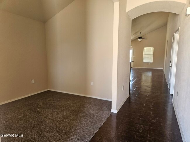 5814 Bywood St in Santa Teresa, NM - Building Photo - Building Photo
