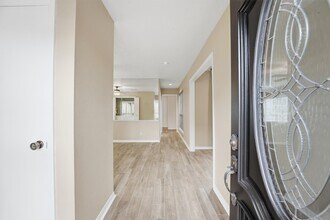 2513 Country Club Blvd in Sugar Land, TX - Building Photo - Building Photo