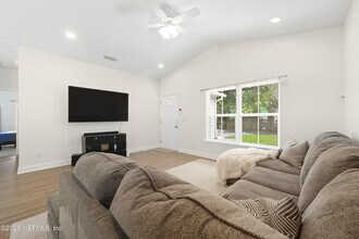 1168 Wycoff Ave in Jacksonville, FL - Building Photo - Building Photo