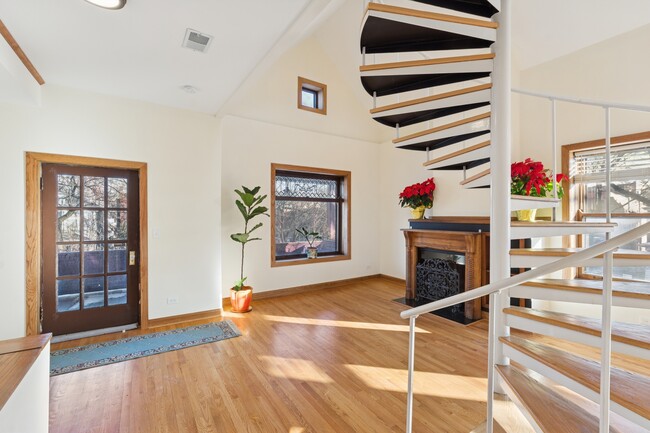 5202 N Lakewood Ave in Chicago, IL - Building Photo - Building Photo