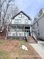 1230 Myrtle Ave in Cincinnati, OH - Building Photo