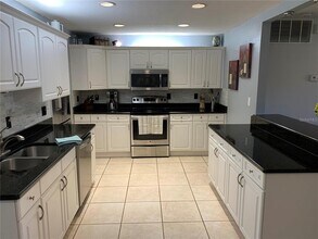 6331 Gulfport Blvd S in Gulfport, FL - Building Photo - Building Photo