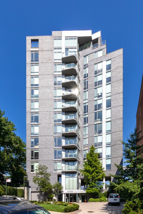 Enclave on Oxford in Bronx, NY - Building Photo