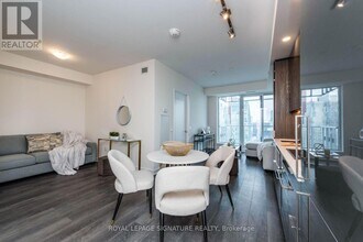 28 Freeland St in Toronto, ON - Building Photo - Building Photo