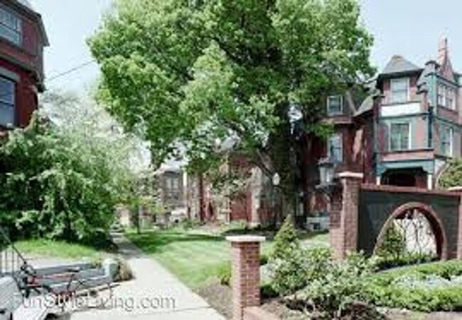 property at 1430 S 4th St