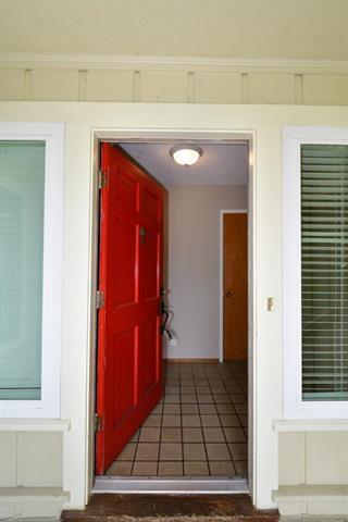 2756 Comstock Cir in Belmont, CA - Building Photo - Building Photo
