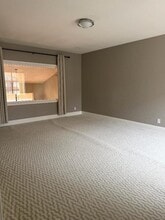 1125 Royal Ln in San Carlos, CA - Building Photo - Building Photo