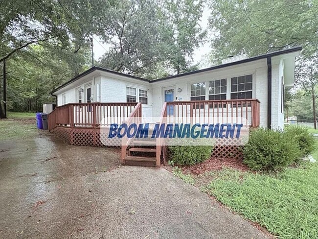 185 Lawndale Ave in Hillsborough, NC - Building Photo - Building Photo