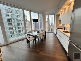 East 44th Street in New York, NY - Building Photo