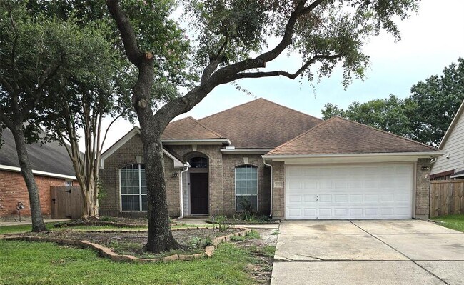 16011 Fleethaven Ln in Houston, TX - Building Photo - Building Photo