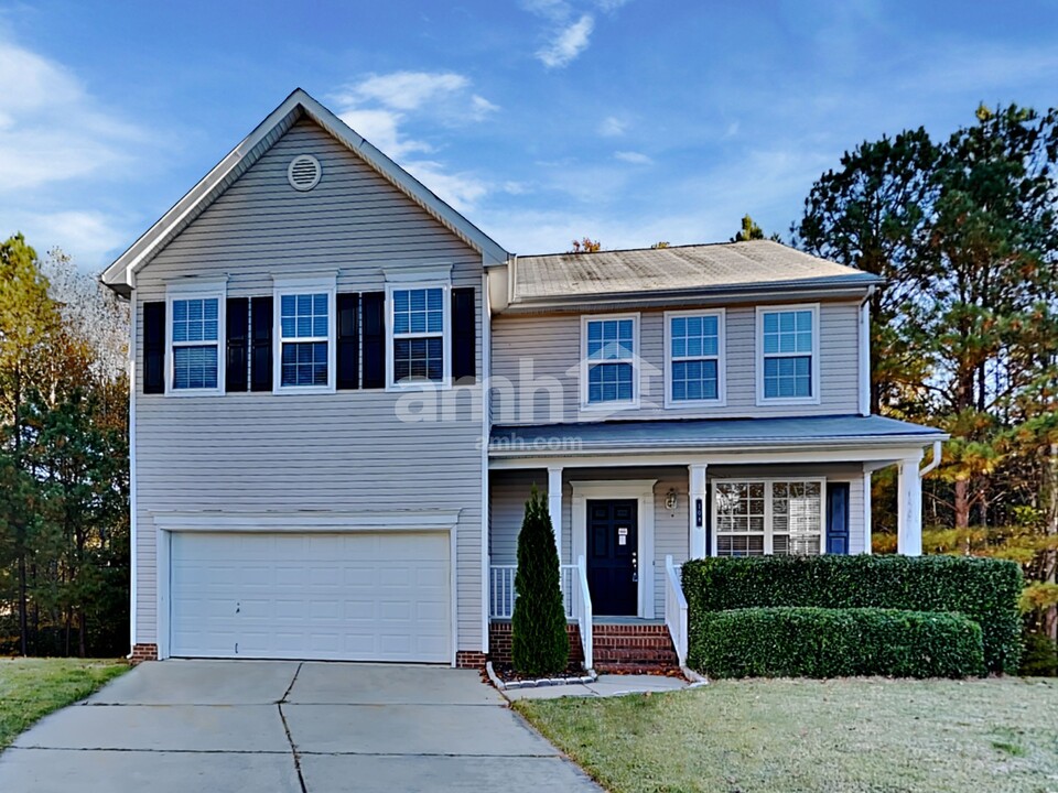 108 Plumbago Pl in Holly Springs, NC - Building Photo