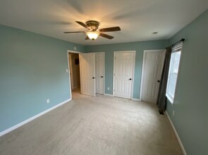 1119 Eagle Rd in Greensboro, NC - Foto de edificio - Building Photo