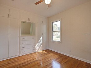 604 N Kentucky Ave in DeLand, FL - Foto de edificio - Building Photo