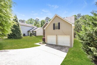 4414 Gladewood Run in Union City, GA - Building Photo - Building Photo