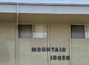 Mountair Apartments in Tujunga, CA - Building Photo - Building Photo