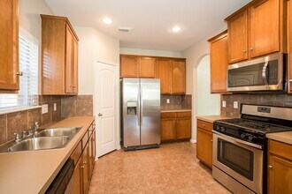 6015 Starbrook Creek Dr in Katy, TX - Building Photo - Building Photo